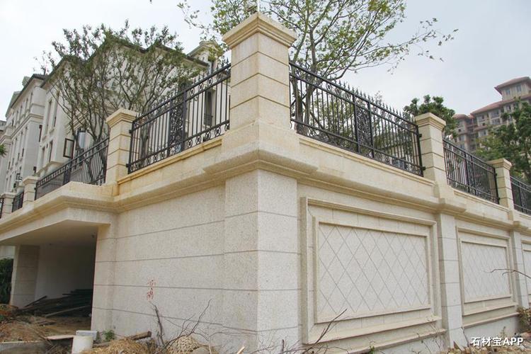 看看山东黄锈石的室内外装修情况_黄锈石|黄锈石厂家|白锈石|白锈石厂